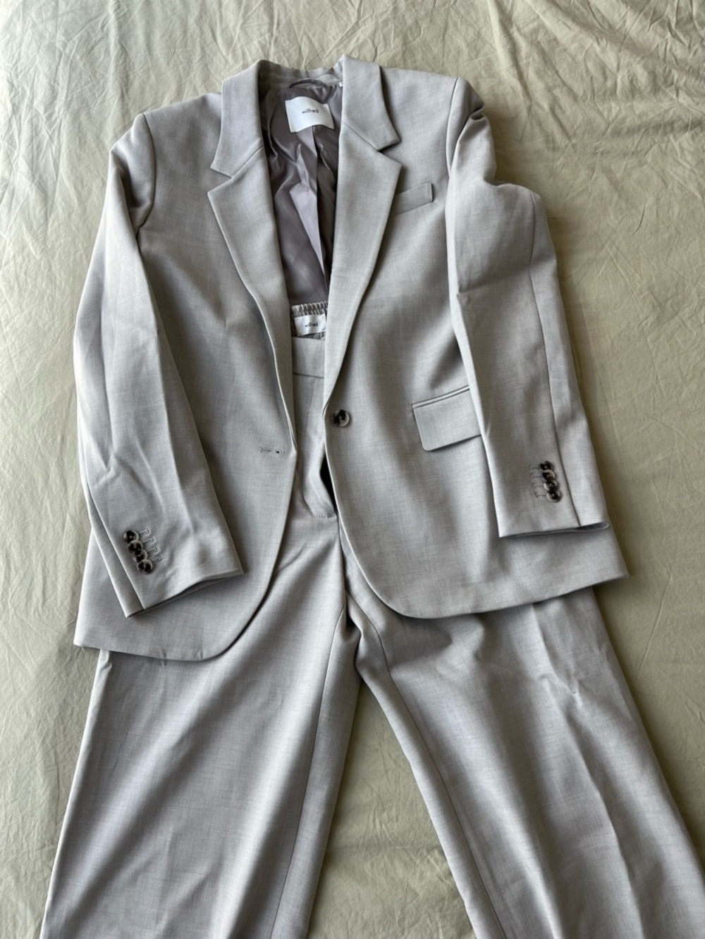Wilfred Light Gray Two-Piece Suit Blazer & Trousers